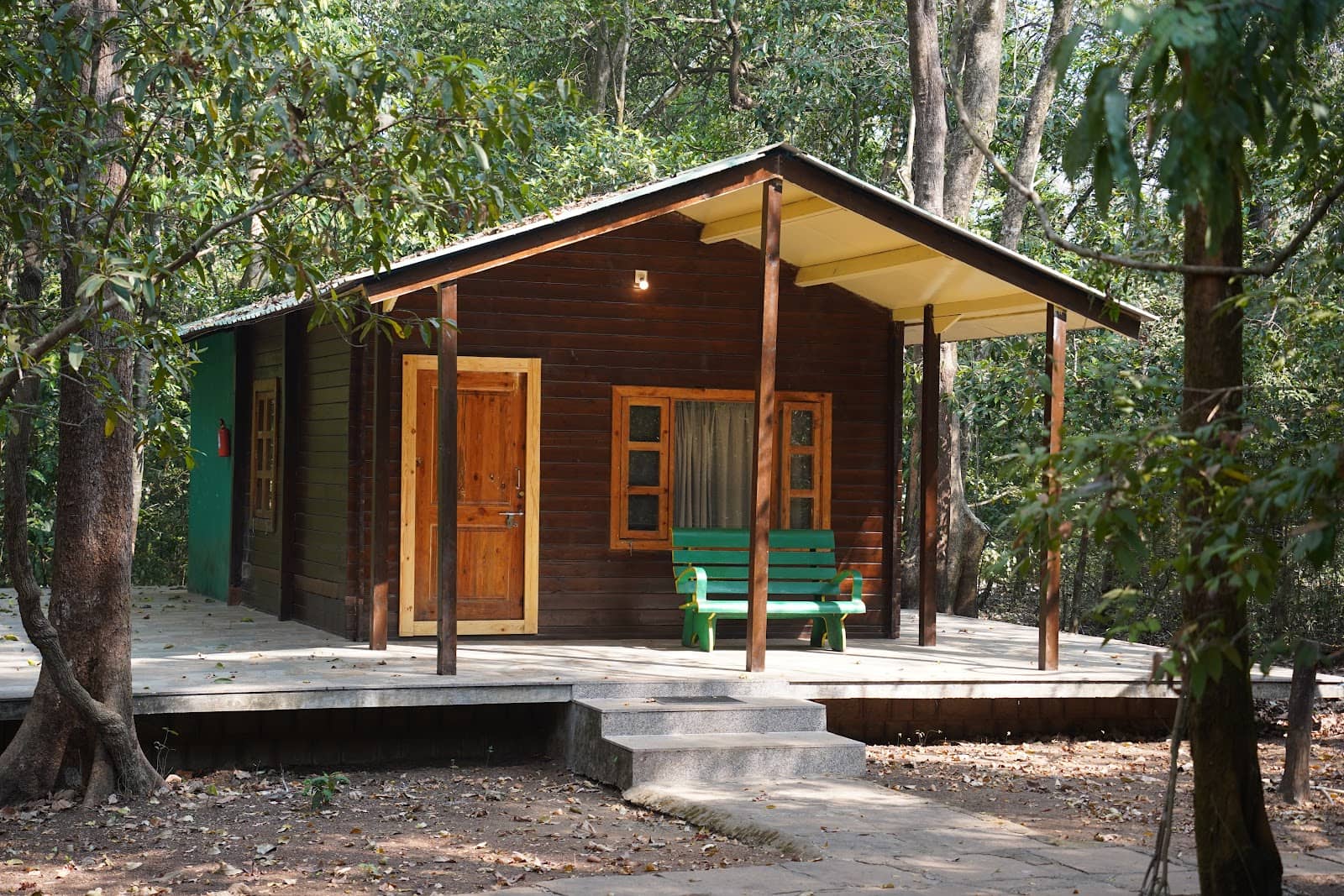 Wildlife Sanctuary Immersion