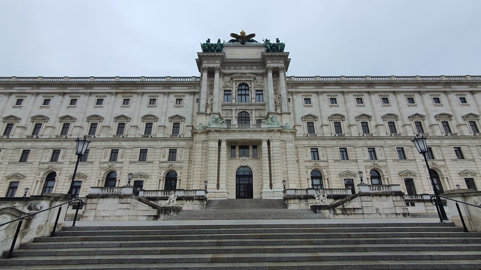 Albertinaplatz 1, 1010 Wien - Image 1