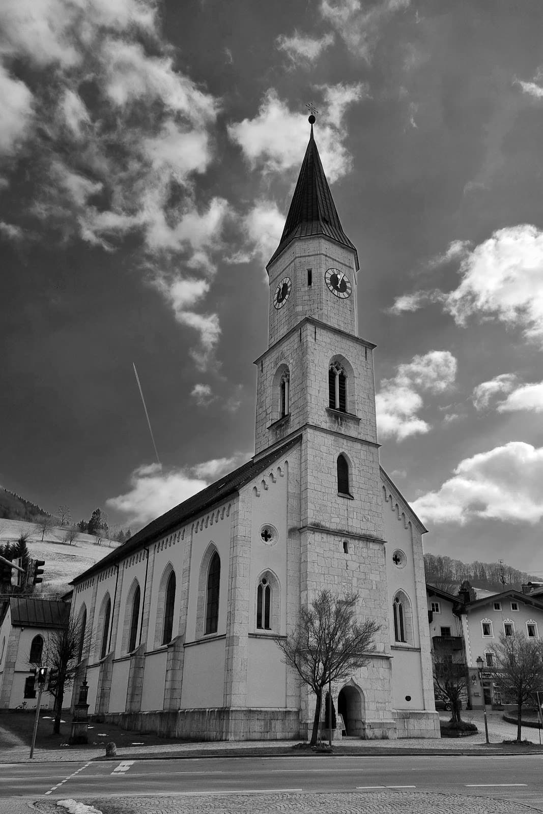 St. Nikolaus Parish Church, Hallein - Image 1