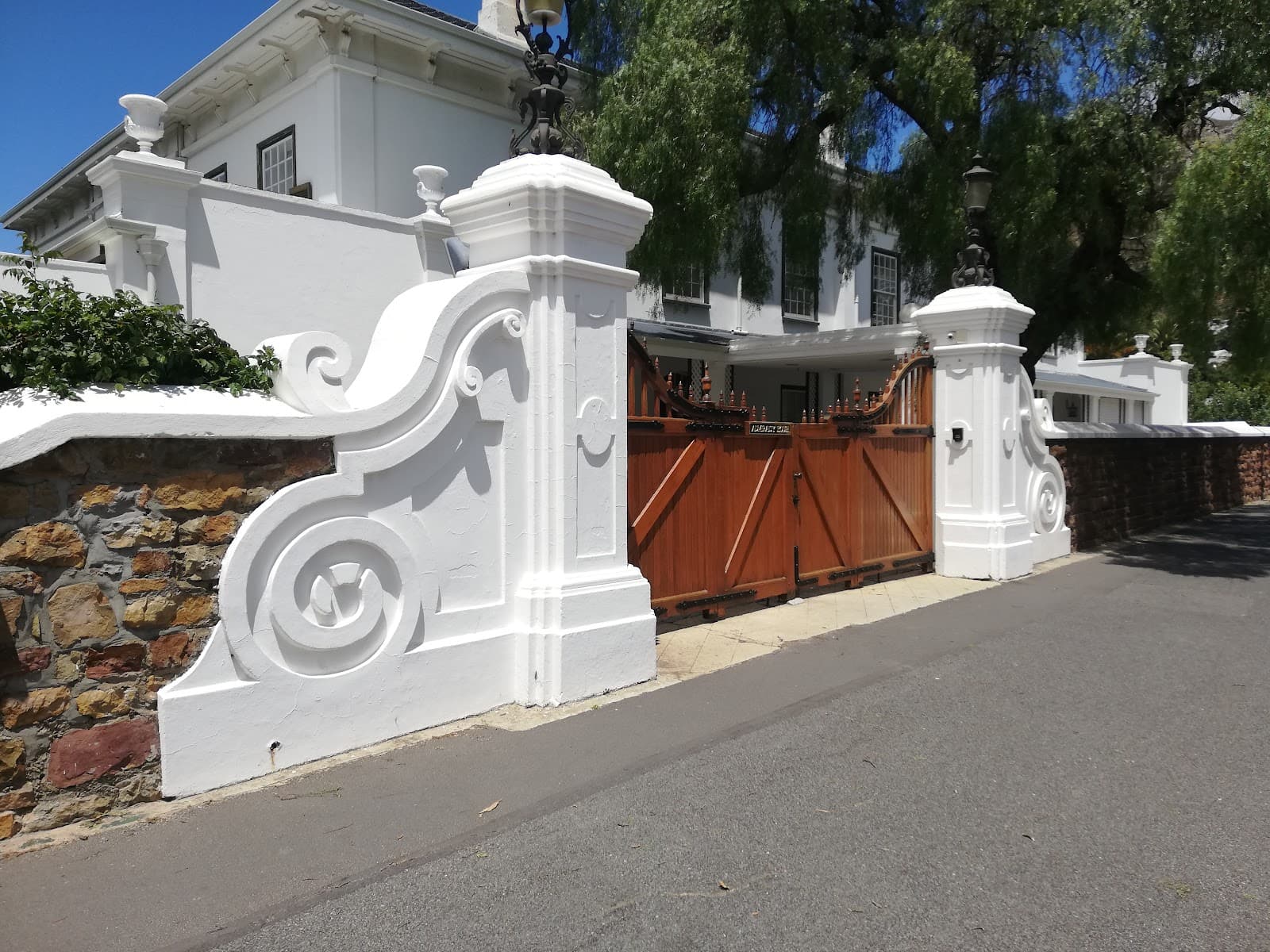 Admiralty House - Image 1