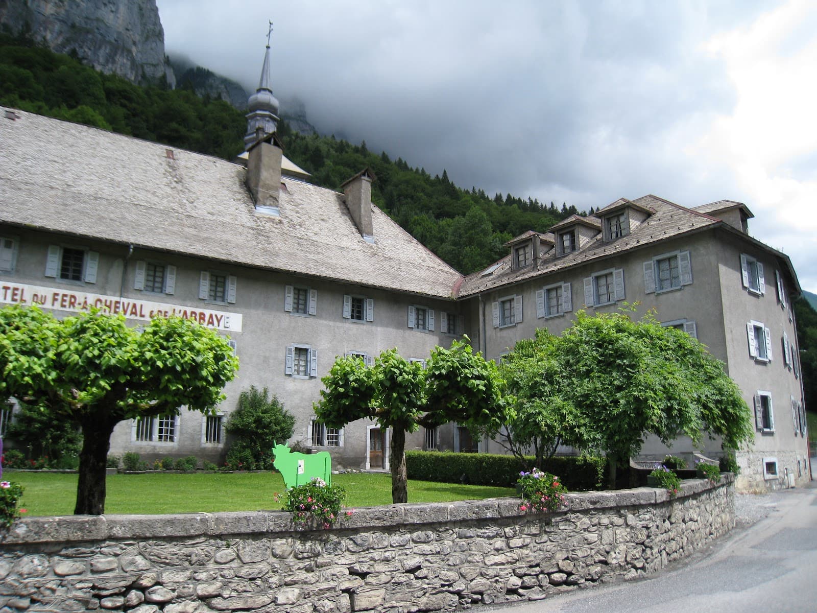 Sixt-Fer-à-Cheval Abbey - Image 1