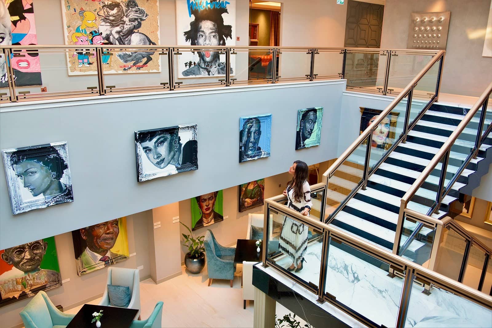 Exclusive Cigar Bar & Whisky Selection