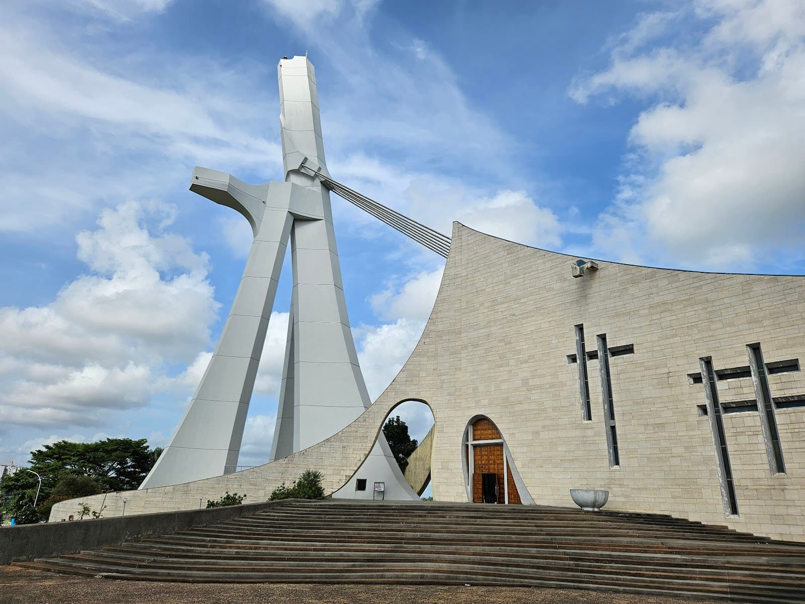 St. Paul's Cathedral (Abidjan) - Image 1