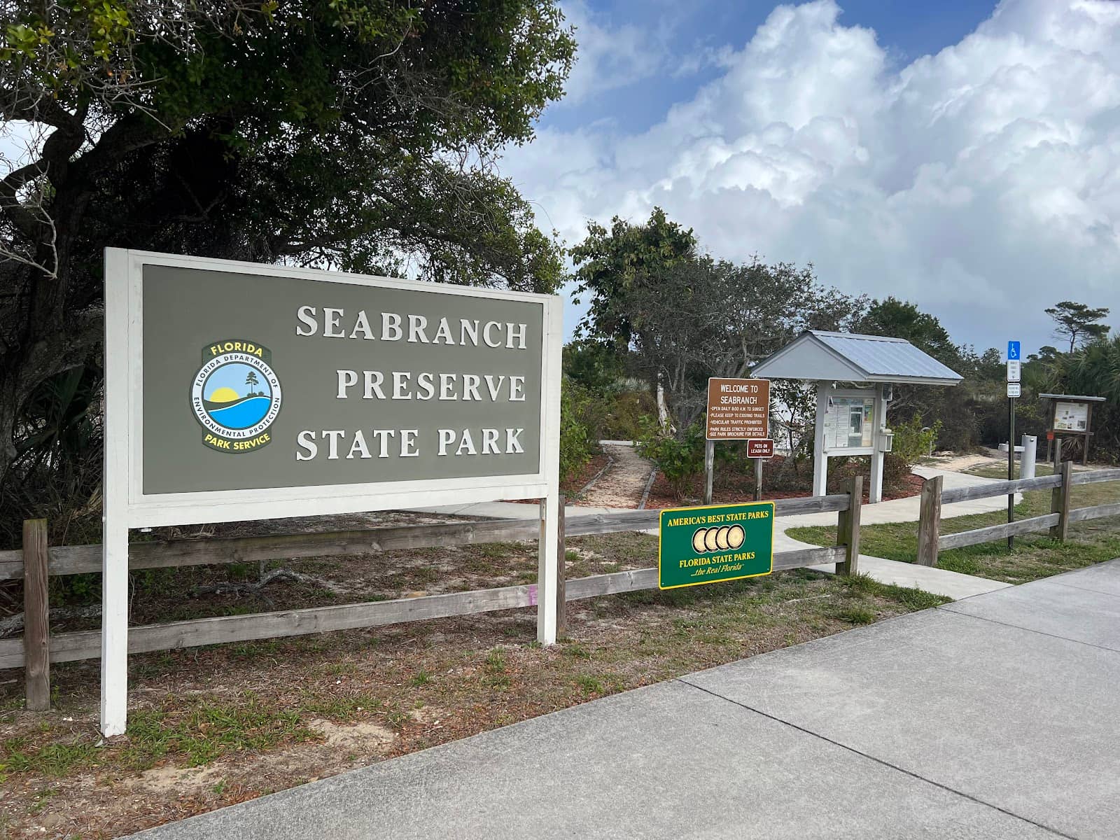 Diverse Hiking Trails