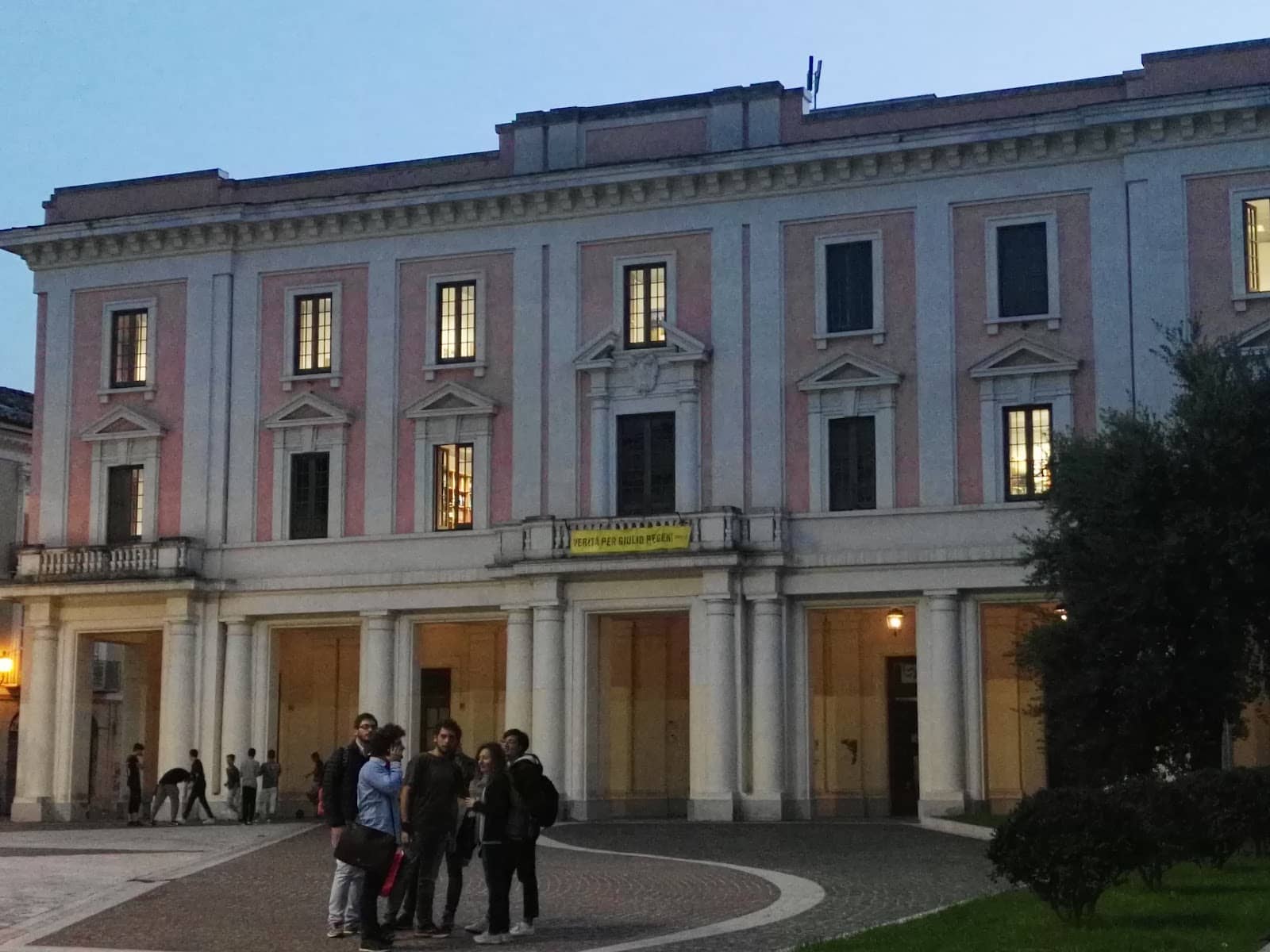 Giant Pizza Delights