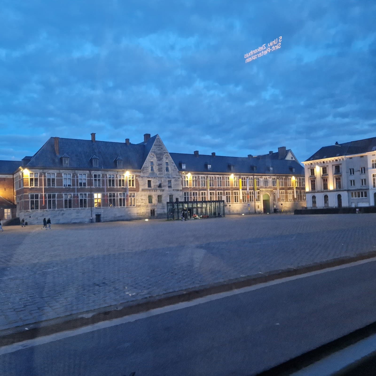 Sint-Pietersplein - Image 1