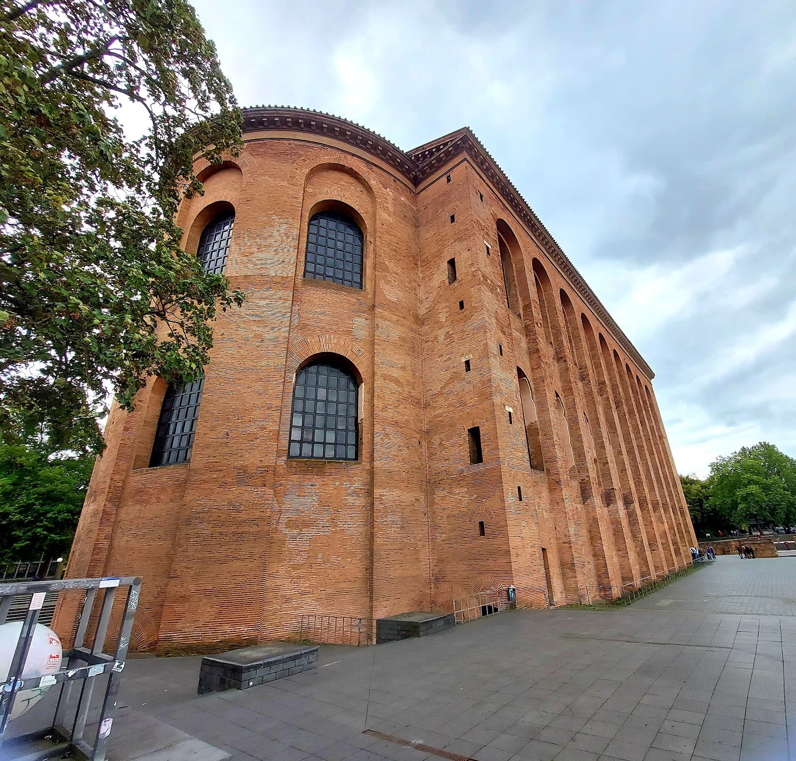 Aula Palatina (Basilica of Constantine) - Image 1