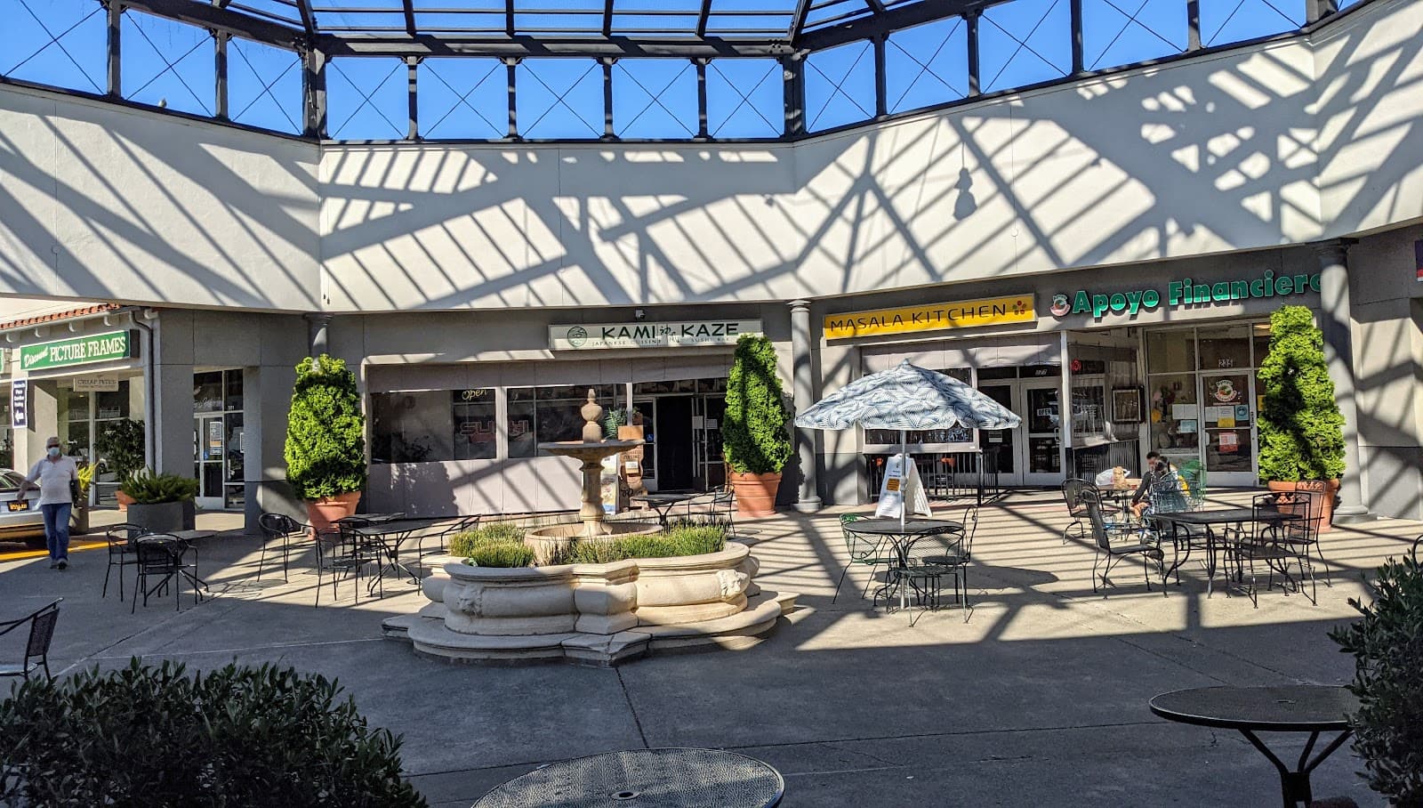 San Rafael City Plaza - Image 1