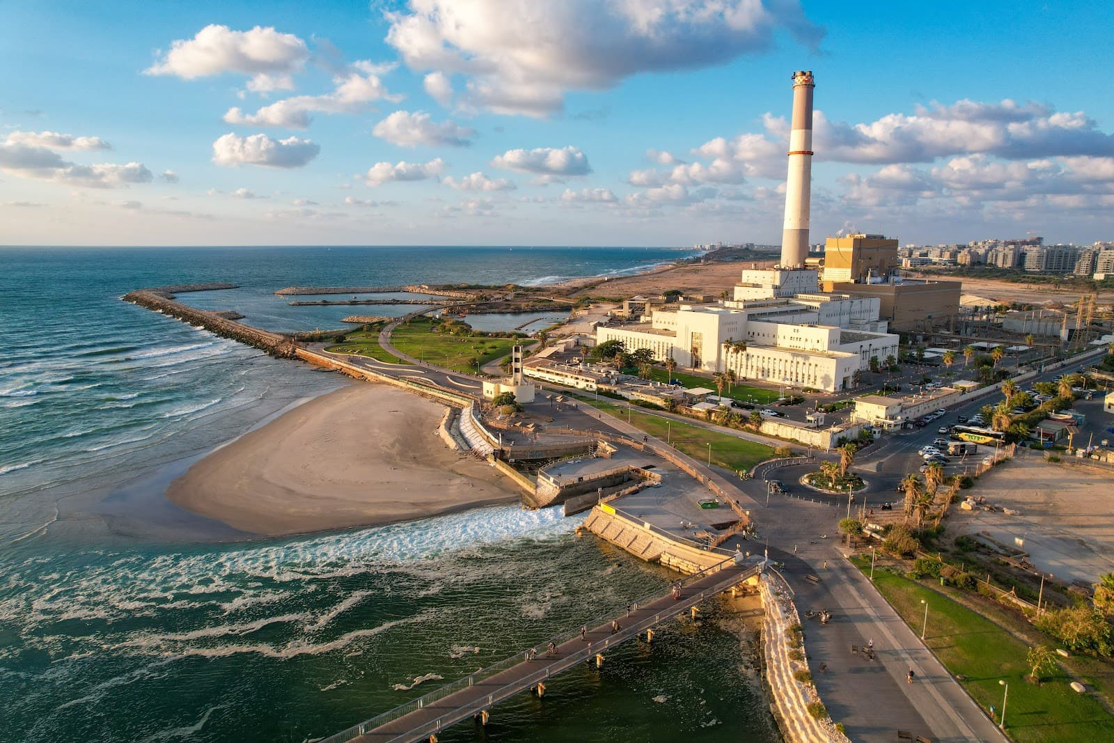 Reading Power Station & Lighthouse - Image 1