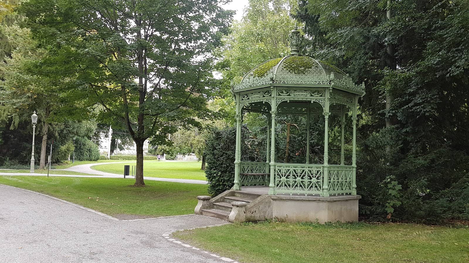 Summer Garden Ambiance