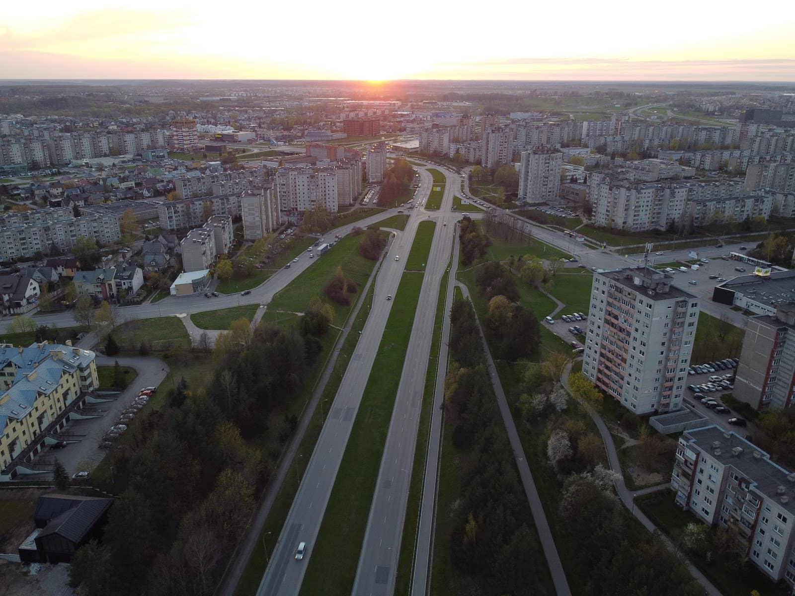 Local Eateries and Kebab Shops