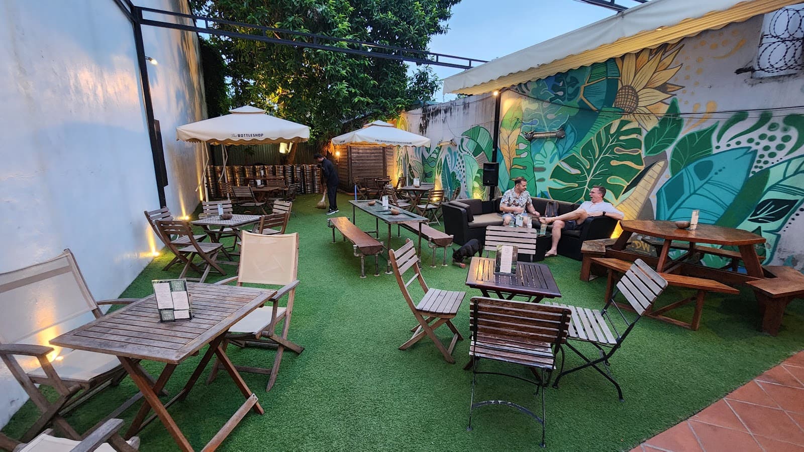 The Bottle Shop - Image 1