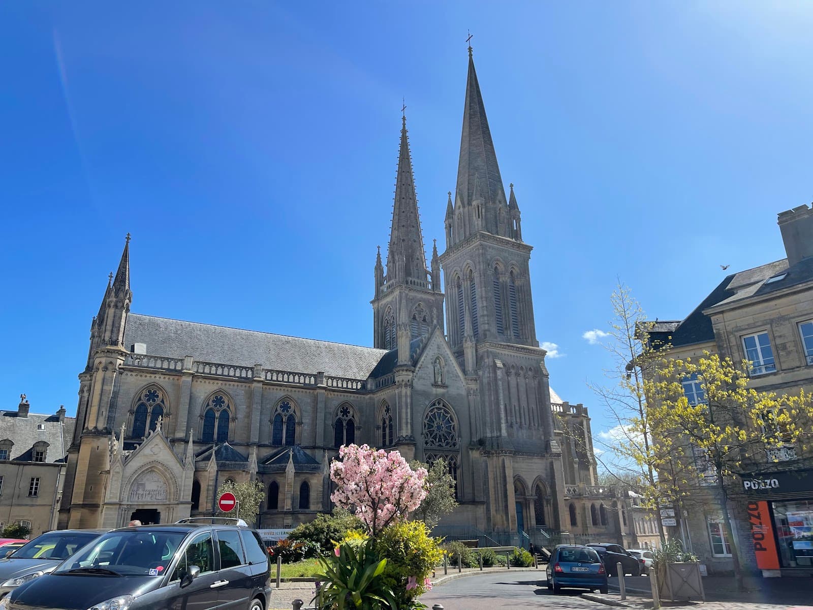 Notre-Dame de la Délivrande Basilica Douvres-la-Délivrande - Image 1