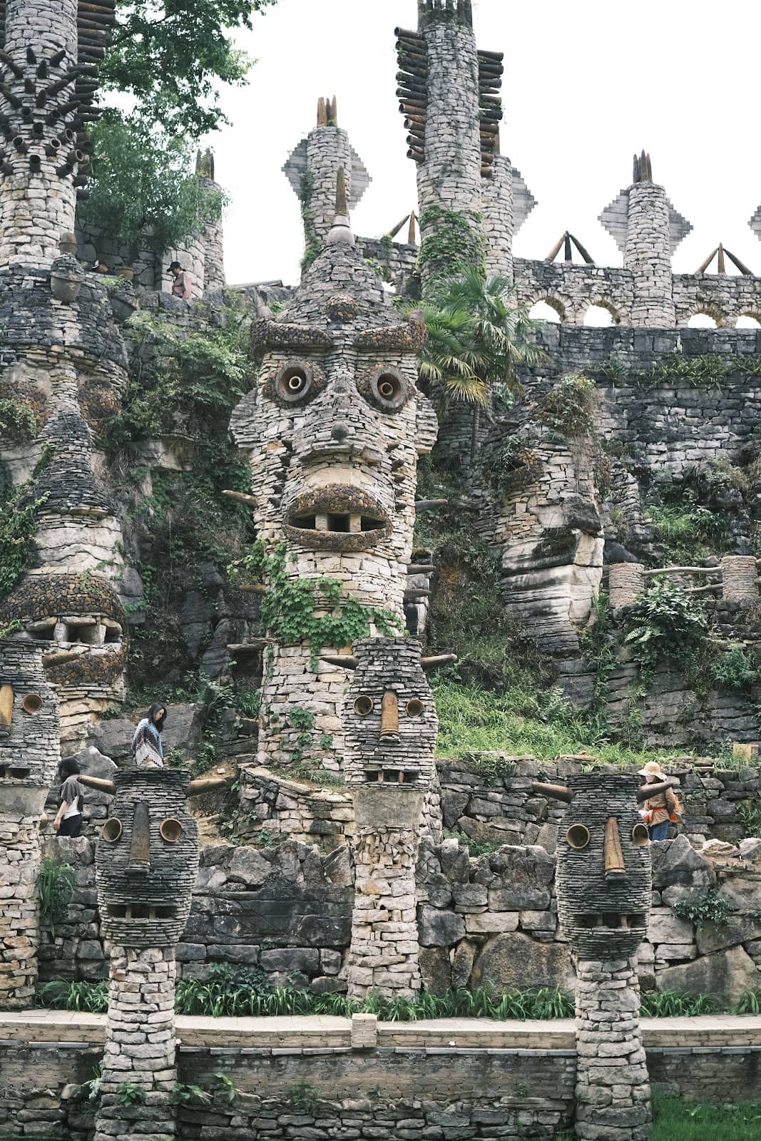 Scenic Valley Ambiance