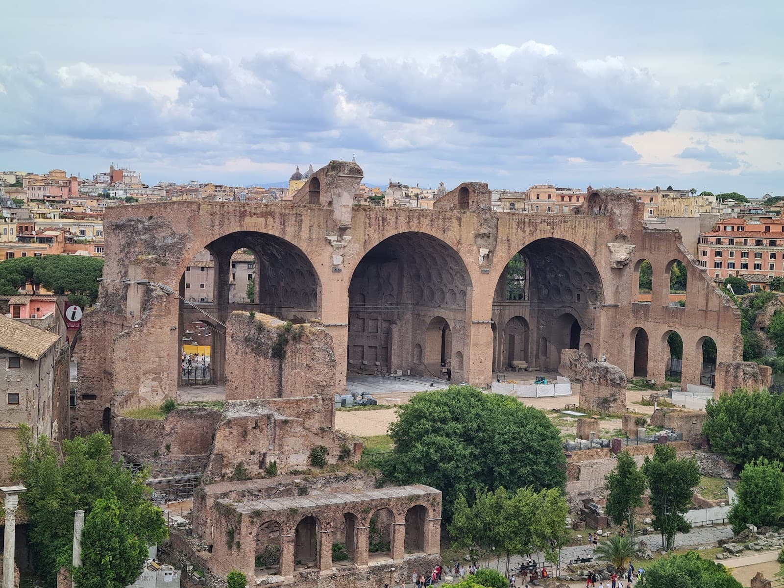 Basilica of Maxentius and Constantine - Image 1