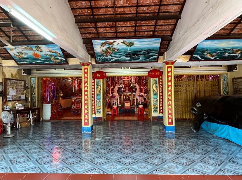 Thang Tam Whale Temple - Image 1