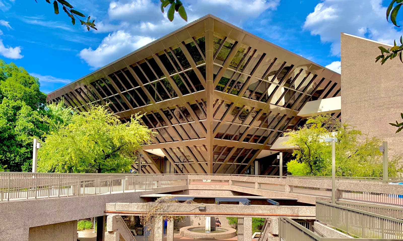 Tempe City Hall Inverted Pyramid - Image 1