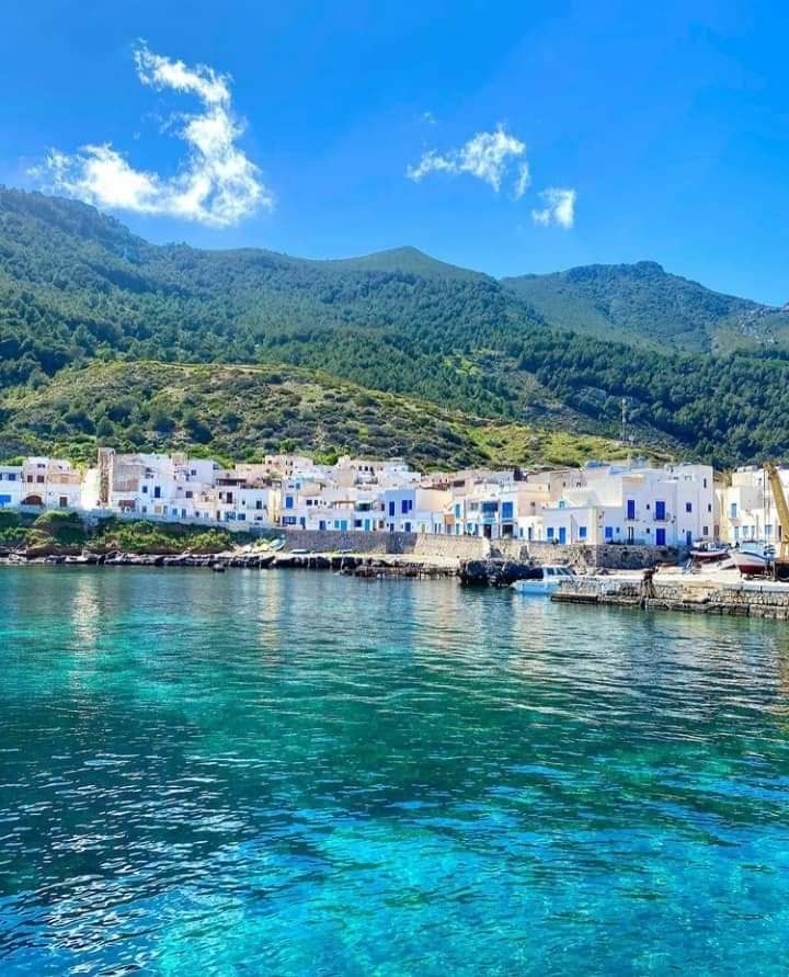 Sea Caves Exploration