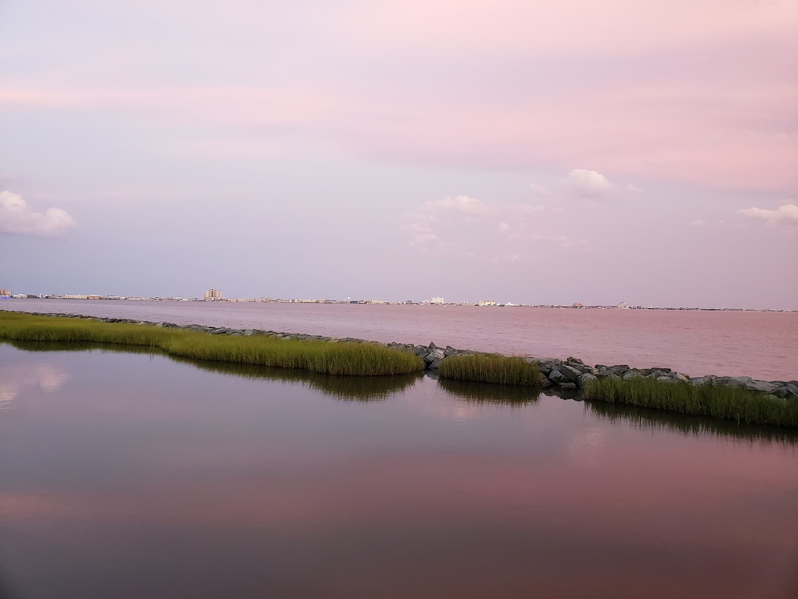 Isle of Wight Bay - Image 1