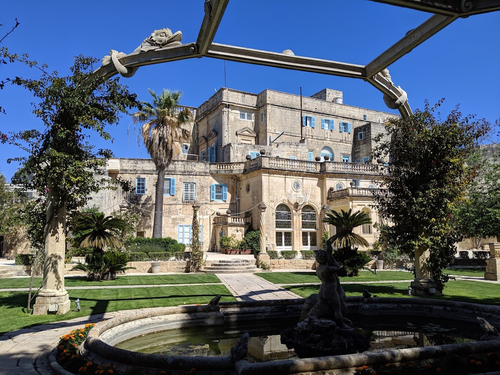 Villa Bologna Gardens - Image 1