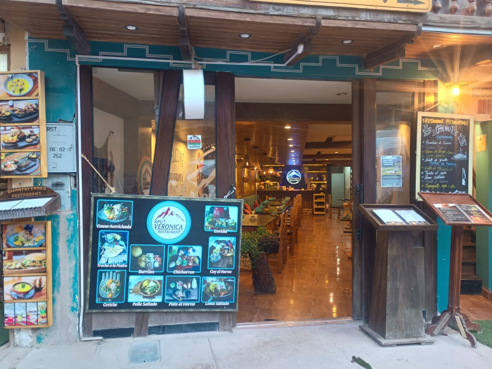 Apu Veronica Viewpoint Abra Málaga - Image 1