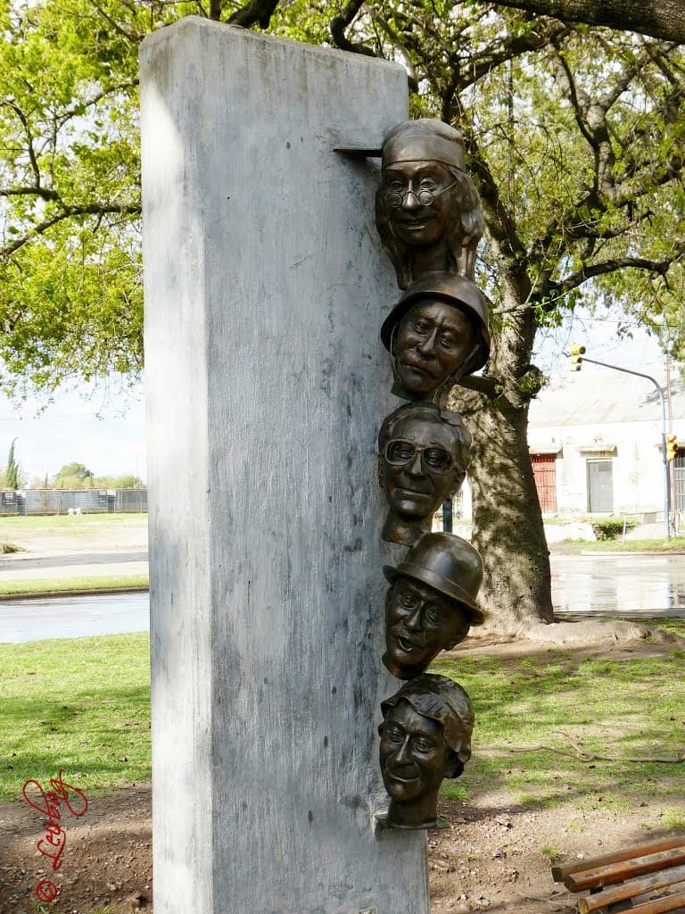 Monumento a Alberto Olmedo - Image 1