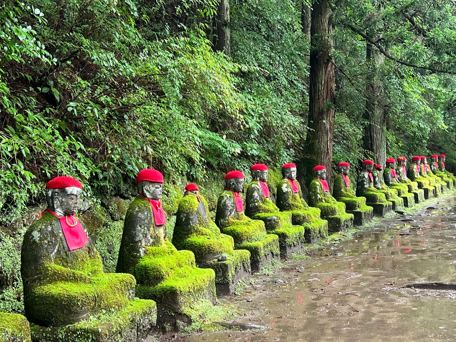 Kanmangafuchi Abyss - Image 1