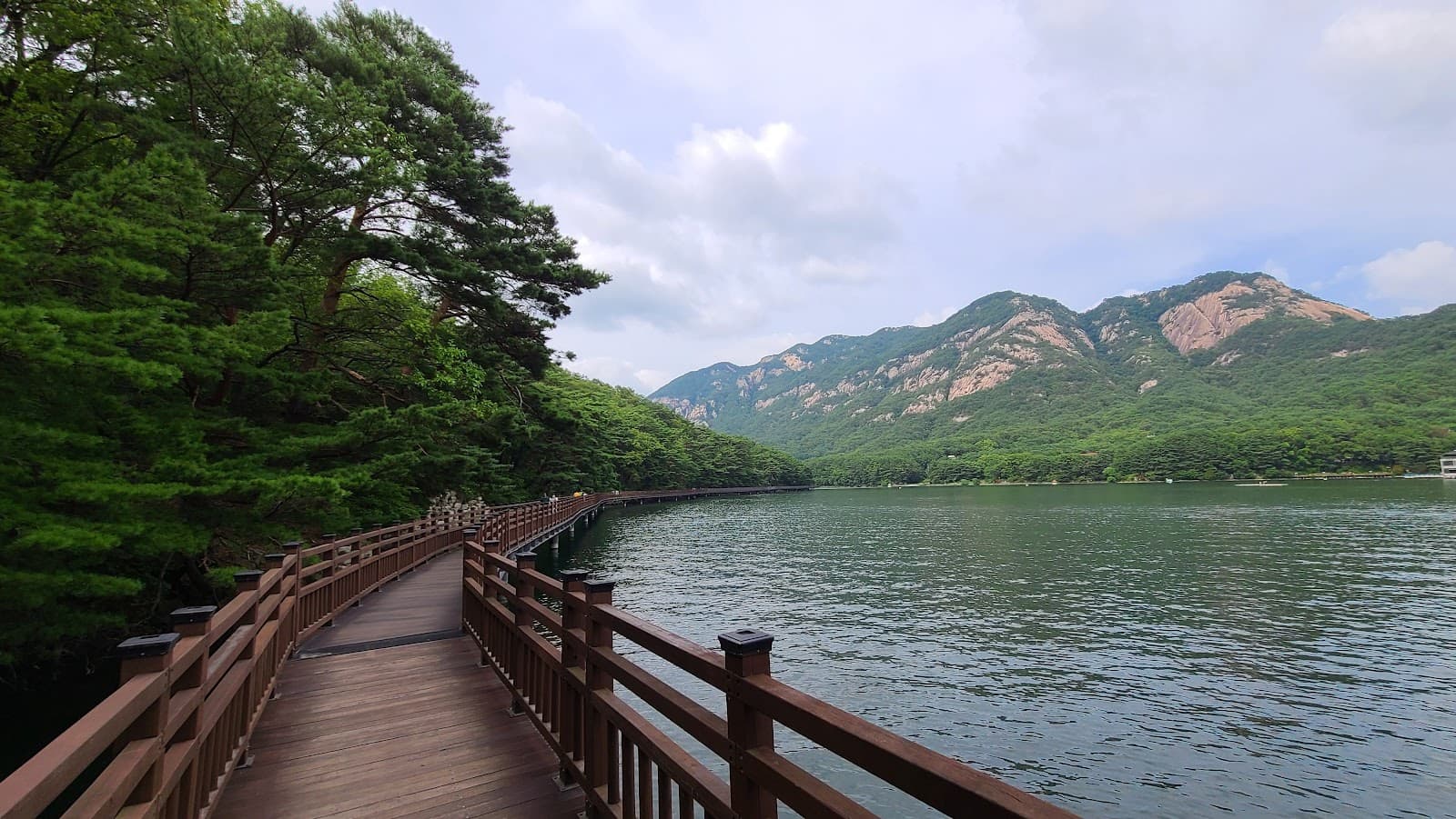 Sanjeong Lake - Image 1
