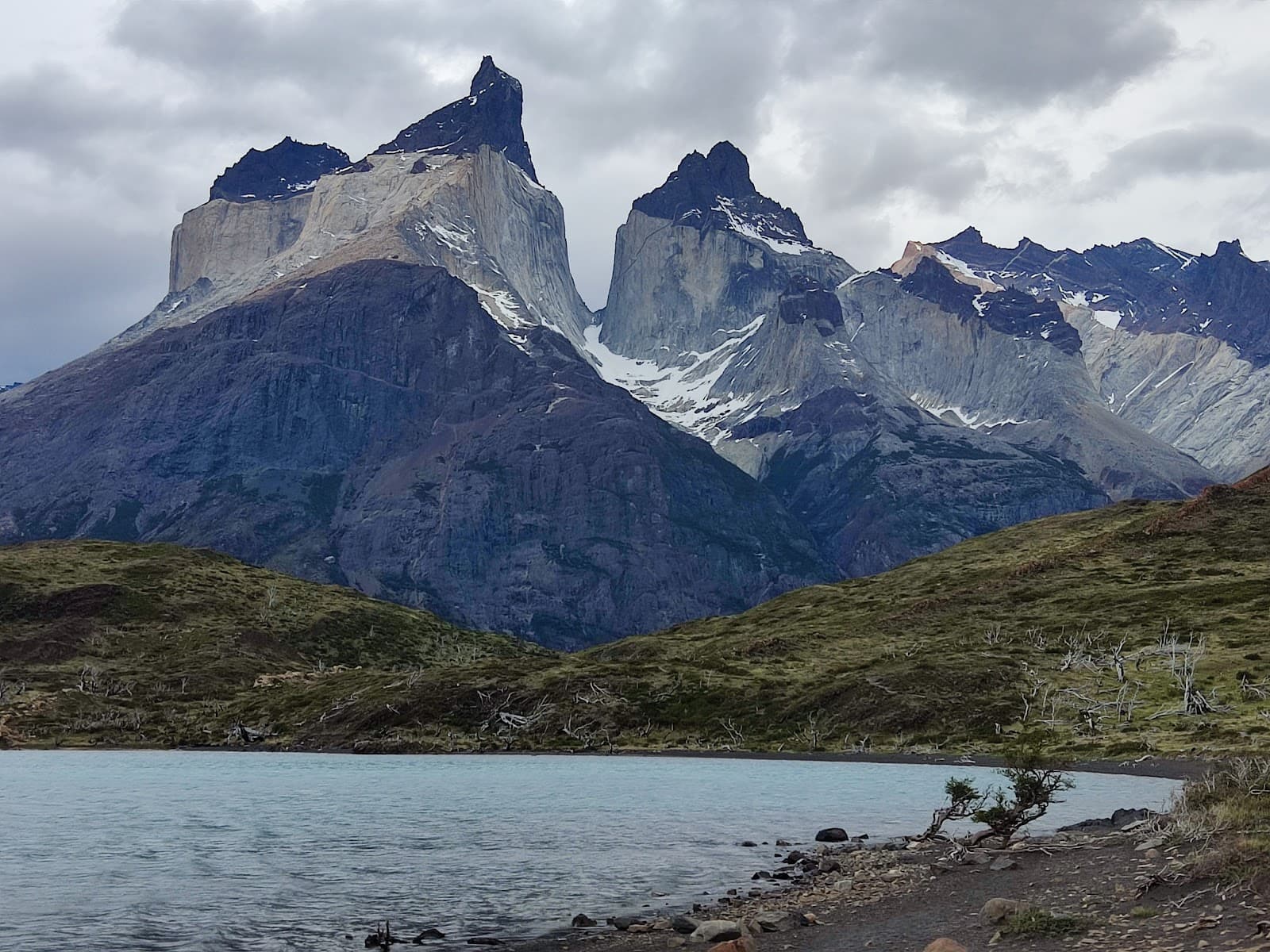 Mirador Cuernos Torres del Paine - Image 1