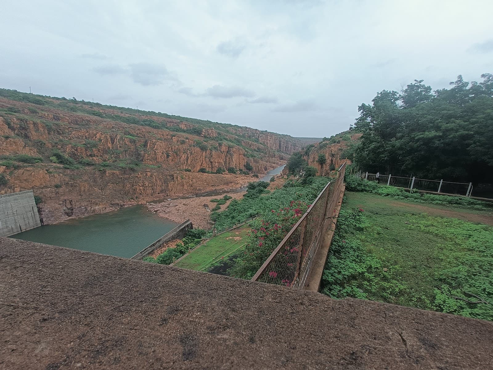 Naviluteertha (Malaprabha Dam) - Image 1