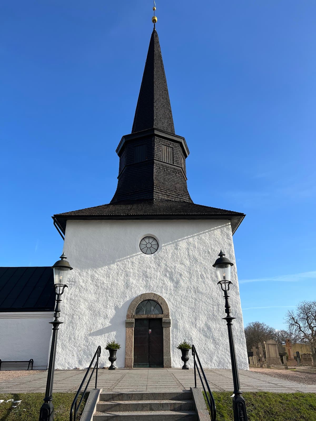 Söndrum Church - Image 1