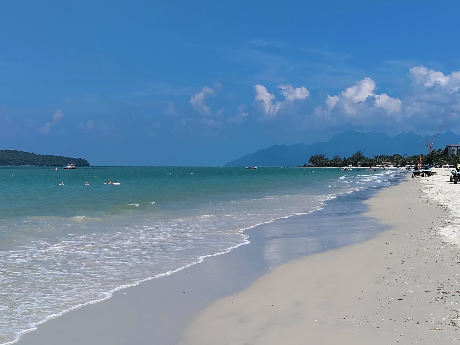 Pantai Cenang Langkawi - Image 1