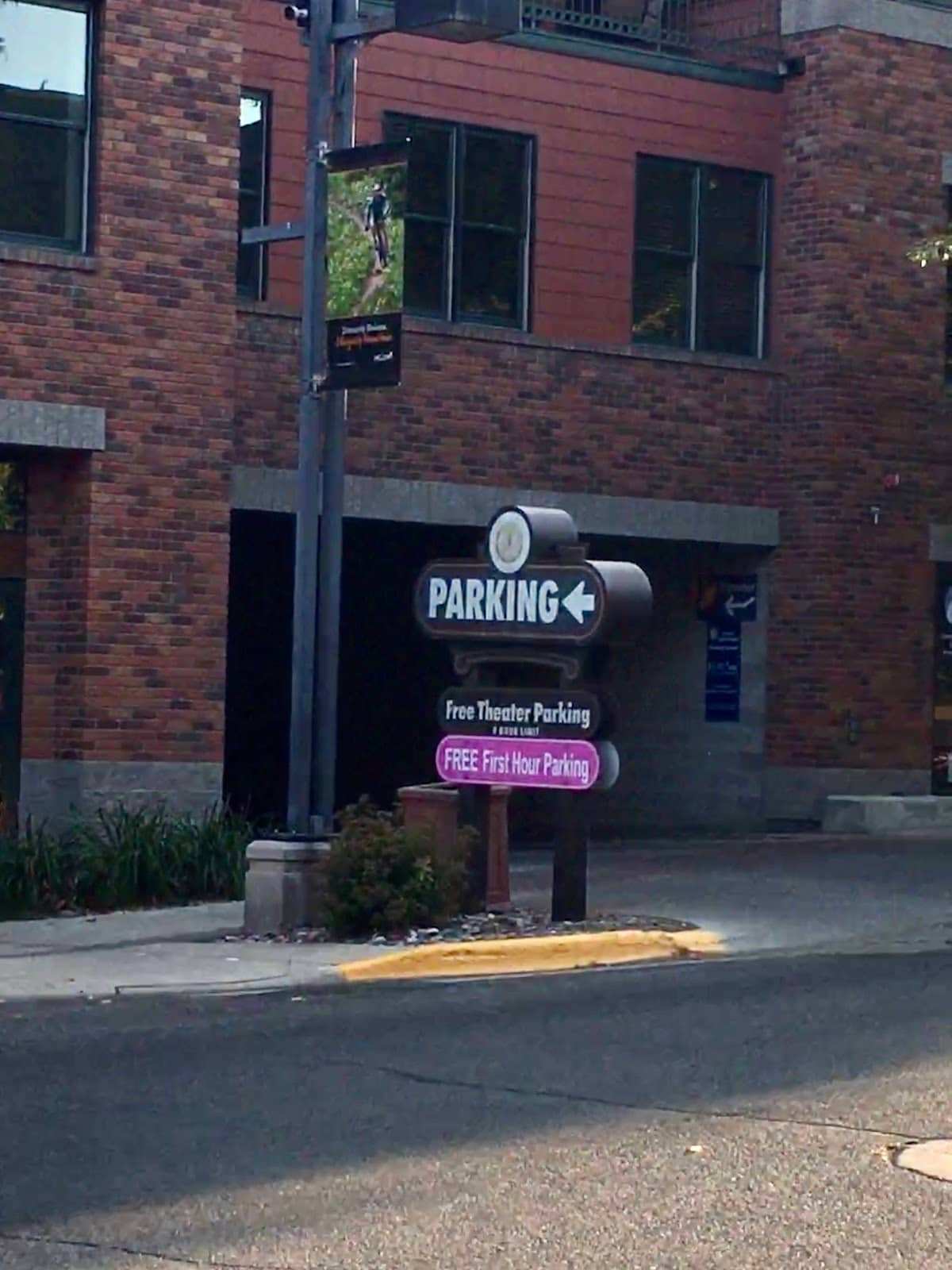 Local Boutiques & Eateries