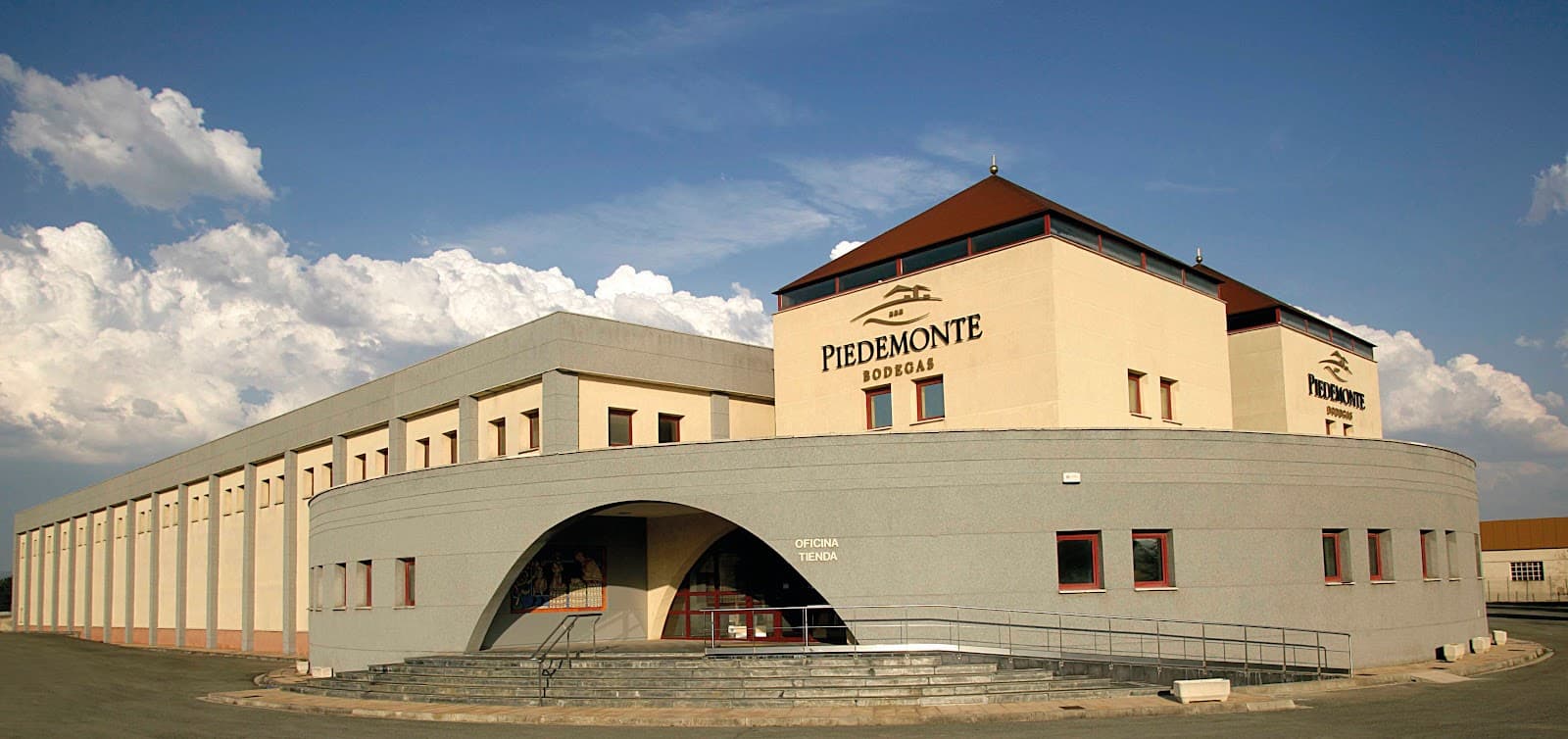 Bodegas Piedemonte - Image 1