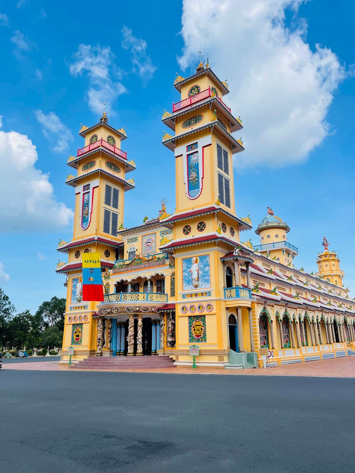 Cao Dai Holy See Tay Ninh - Image 1