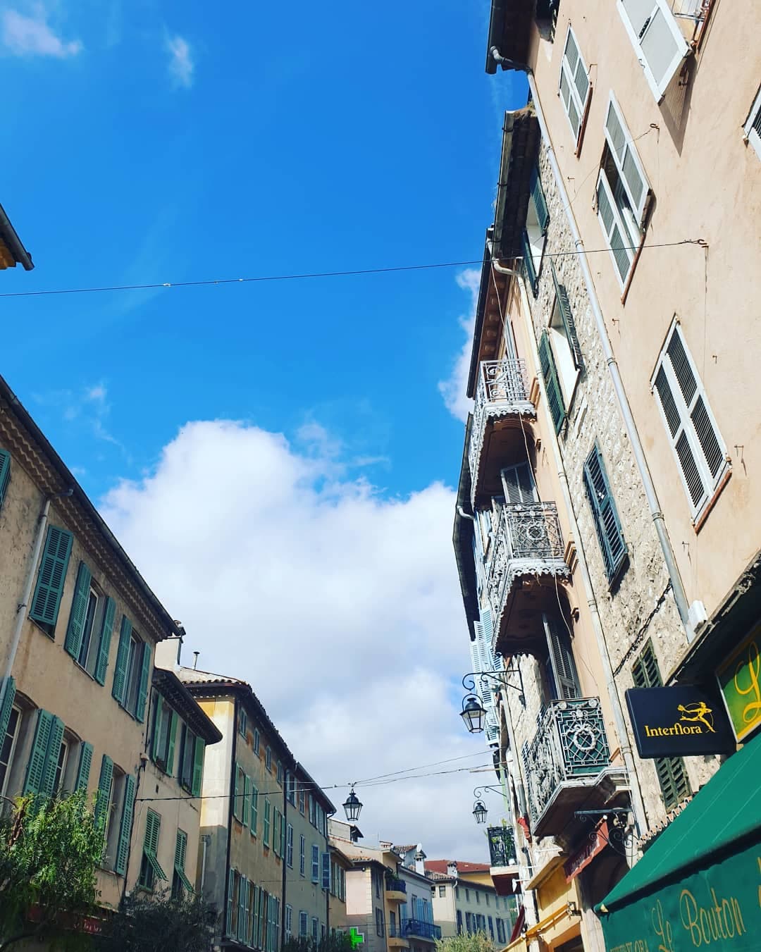 Place du Grand Jardin - Image 1