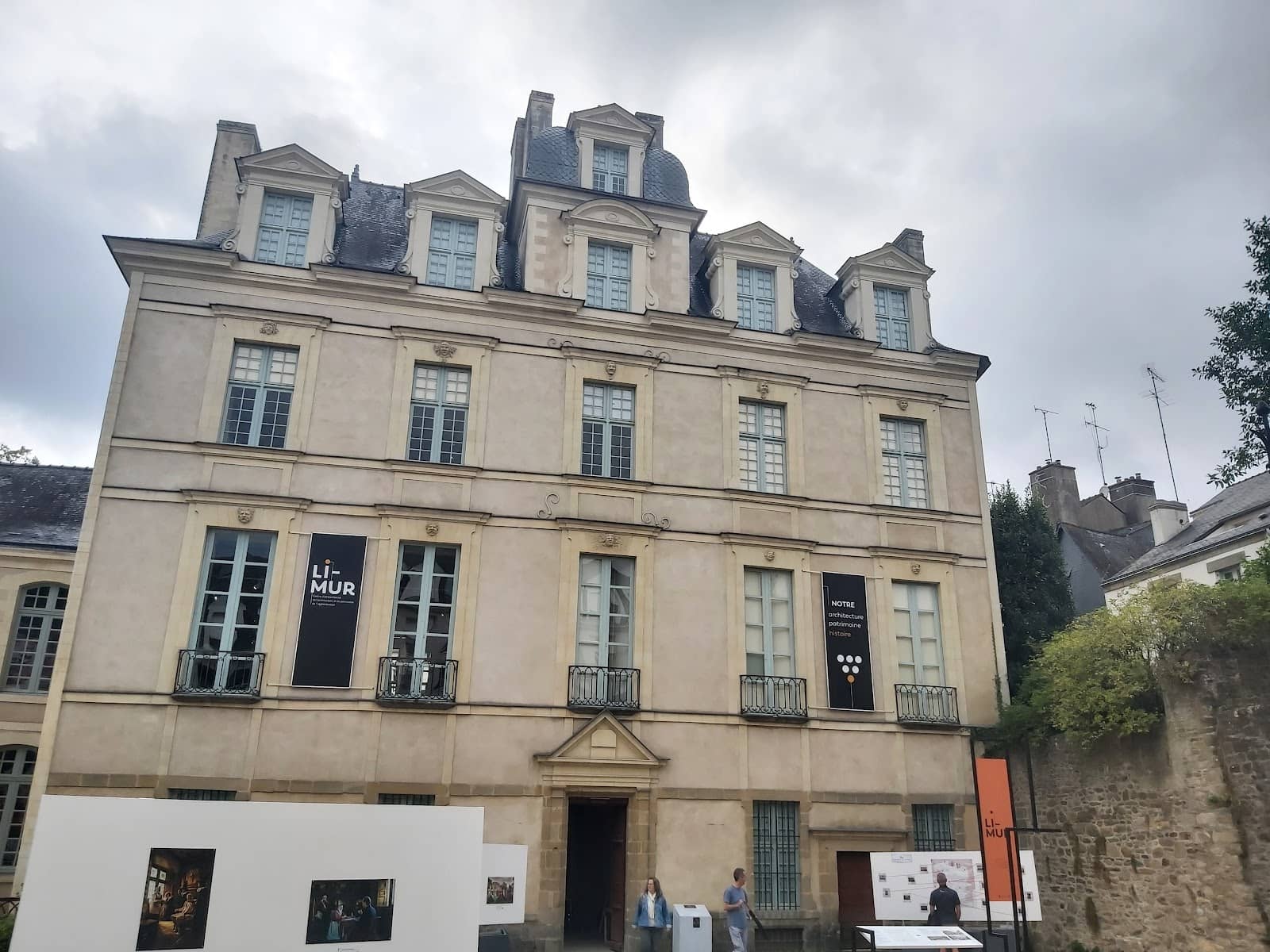 VR Guided Tours
