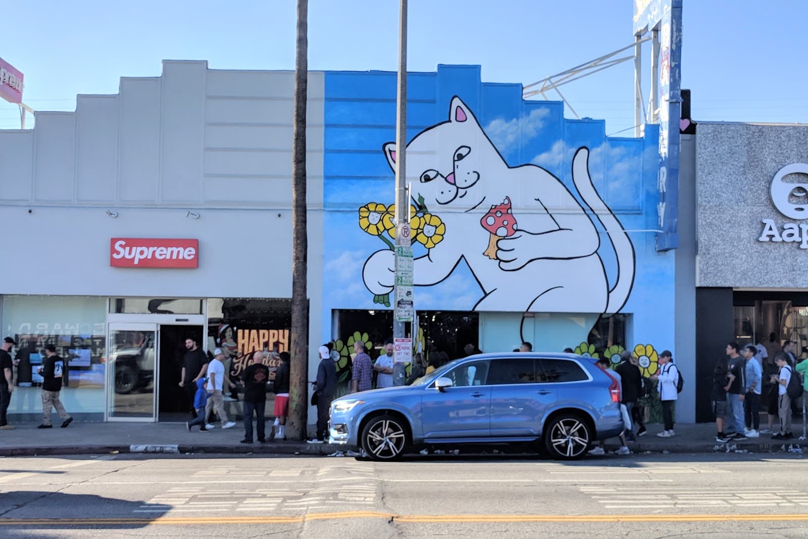 Supreme Los Angeles - Image 1