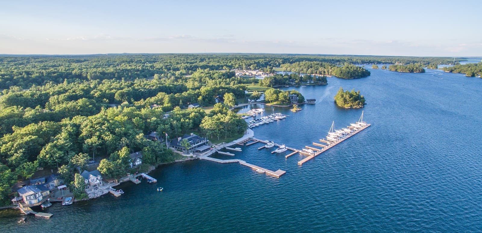 Ivy Lea Village & Marina - Image 1