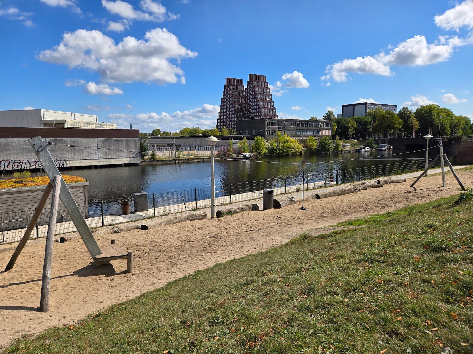 Willem de Zwijgerlaan Playground - Image 1
