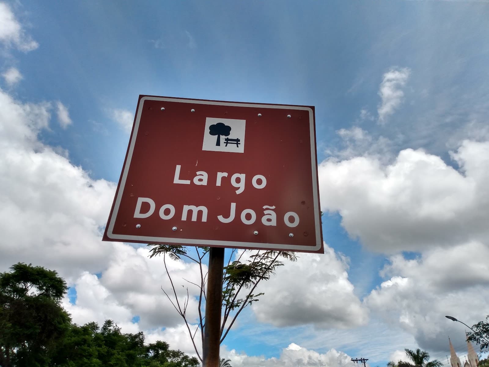 Largo Dom João - Image 1