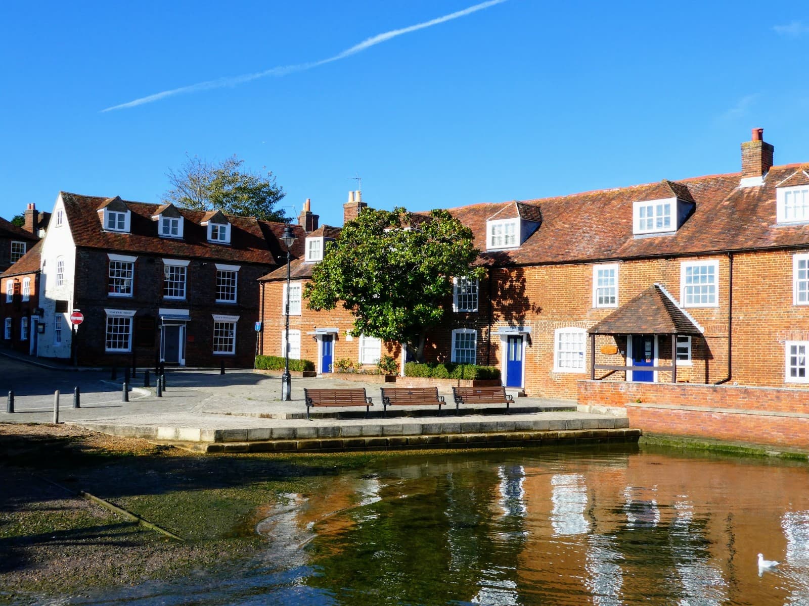 Hamble-le-Rice Village & Quay - Image 1