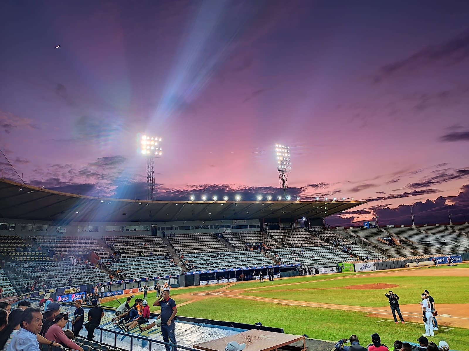 Estadio Luis Aparicio "El Grande" - Image 1