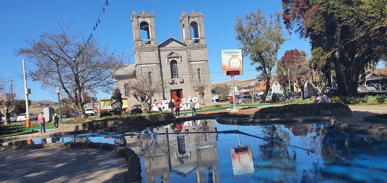 Vertical photo