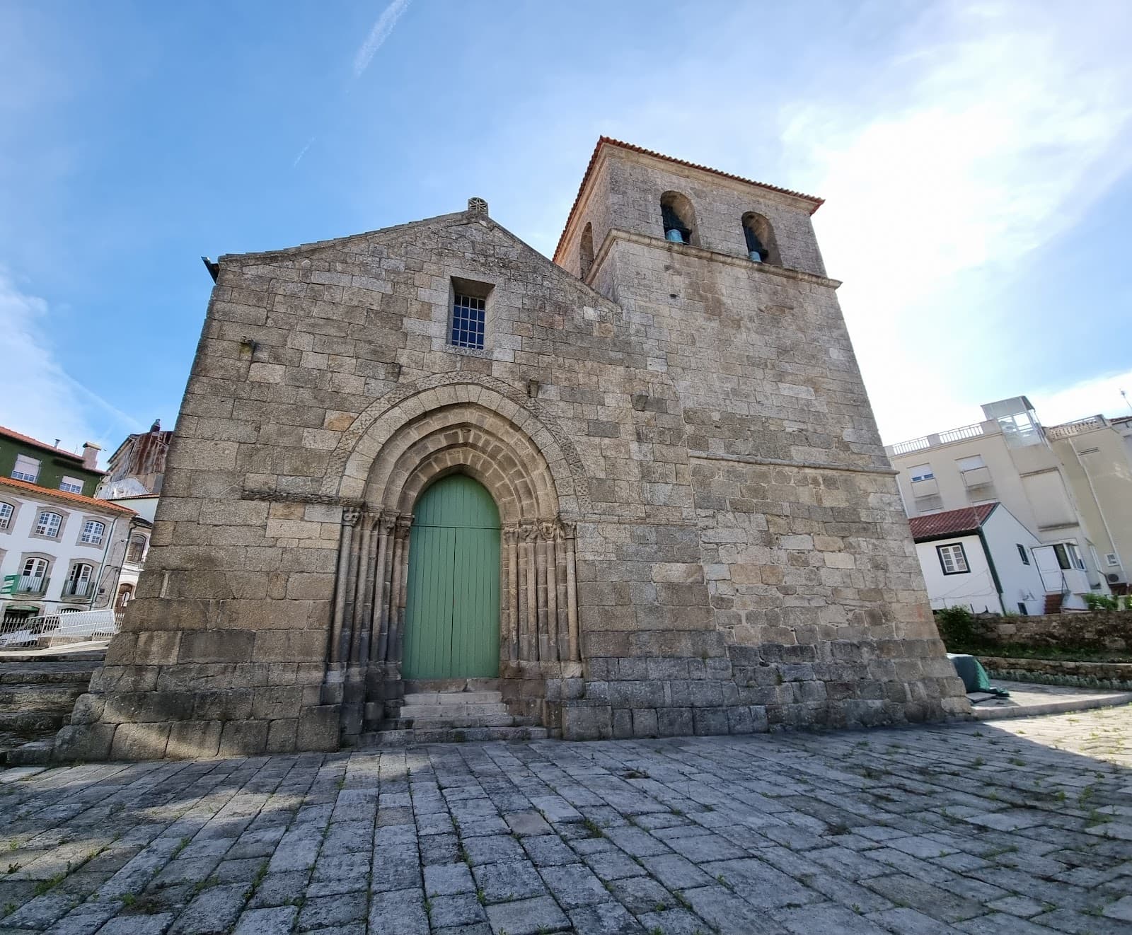Church of Santa Maria de Almacave - Image 1