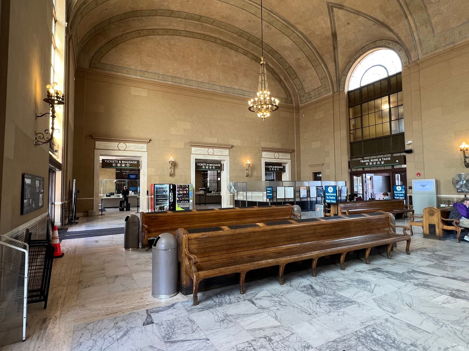 Sacramento Valley Station - Image 1