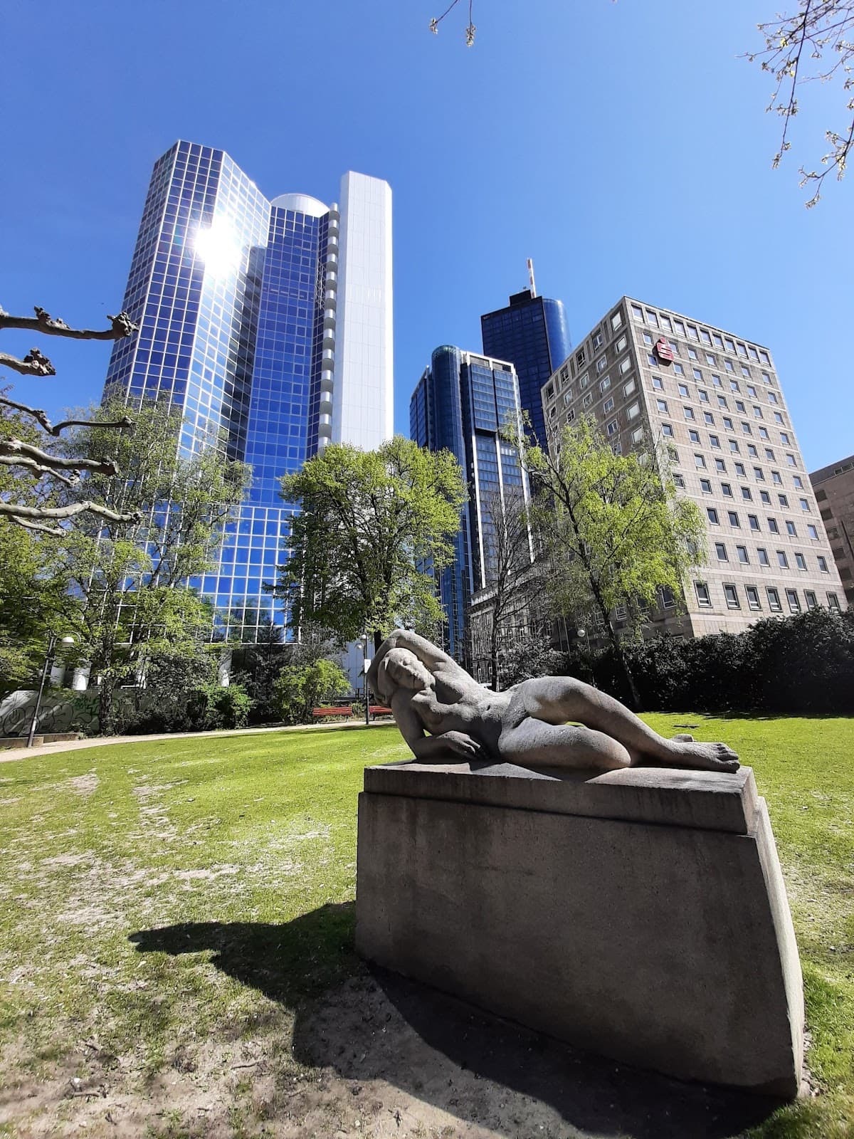 Westend Frankfurt - Image 1