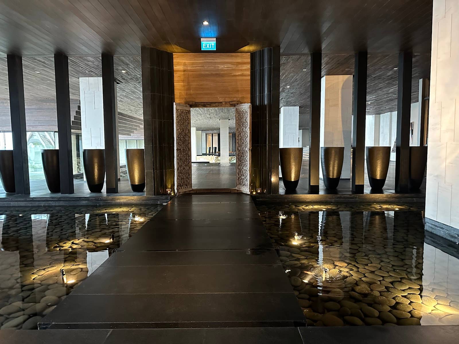 Serene Spa Ambiance