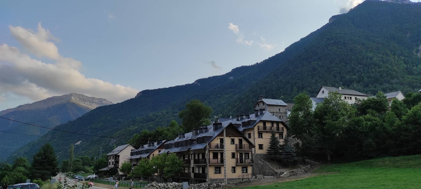 Bielsa Town Center