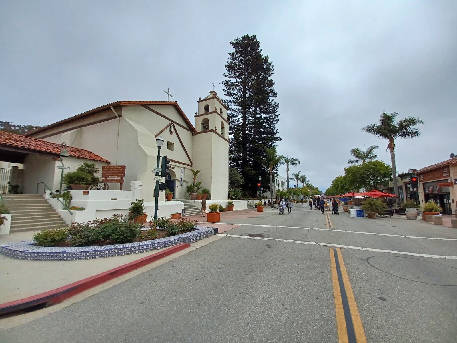 Mission Basilica San Buenaventura - Image 1